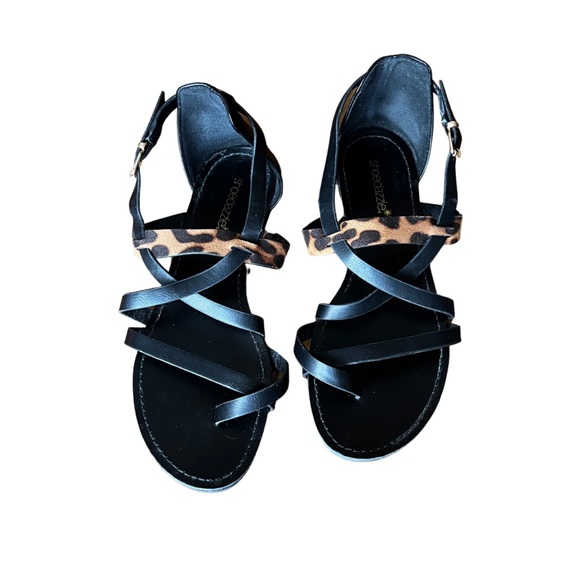 JustFab North Strappy Flat Sandal with Buckle | Black & Animal Print | Size 7 - Picture 2 of 9